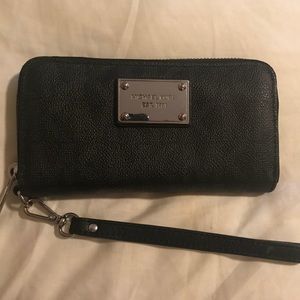 Micheal Kors wallet